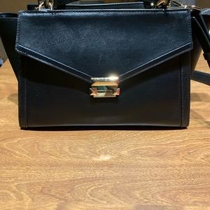 Women’s handbag Michael Kors black .